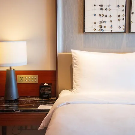Intercontinental Guangzhou Exhibition Center By Ihg - Free Shuttle Between Hotel And Exhibition Center During Canton Fair & Exhibitor Registration Counter Exterior photo